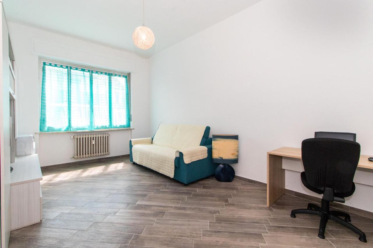 Apartment Roomy Flat Torino Lingotto